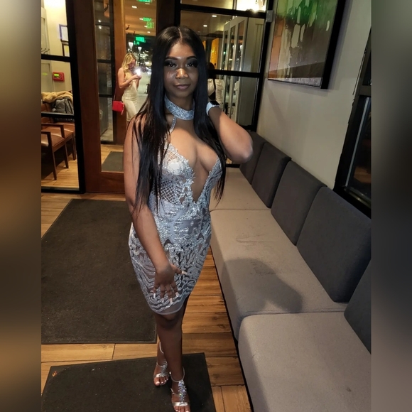 Birthday/Homecoming/Prom - Picture 3 of 11